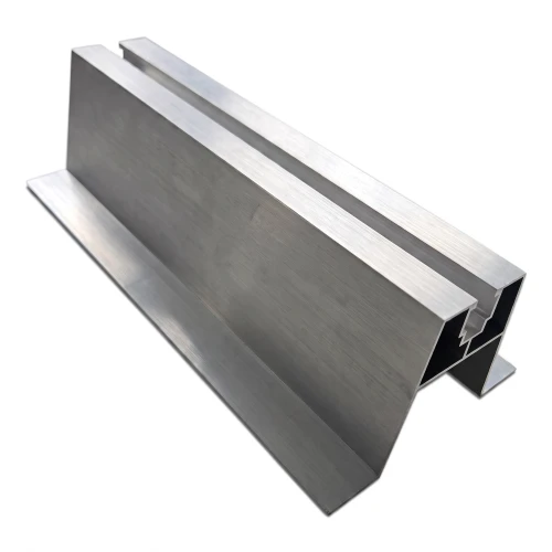 Trapetsformad sned bro med EPDM-tätning H63 L330 – aluminiumadapter för PV-tak 001-776 (1)